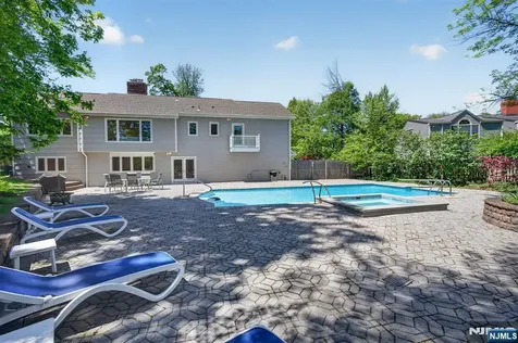 36 Thackeray Drive Millburn NJ 07078