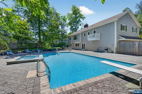 36 Thackeray Drive Millburn NJ 07078