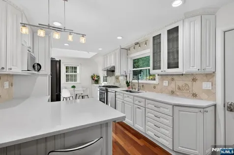 85 Whitney Road Millburn NJ 07078
