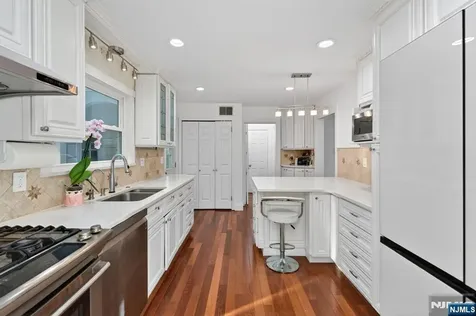 85 Whitney Road Millburn NJ 07078