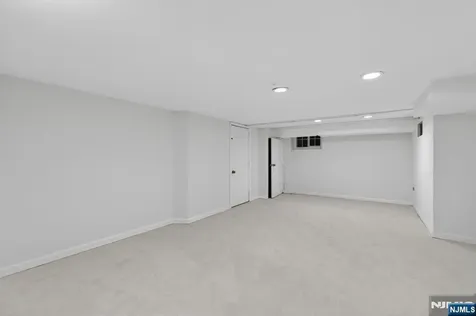 85 Whitney Road Millburn NJ 07078