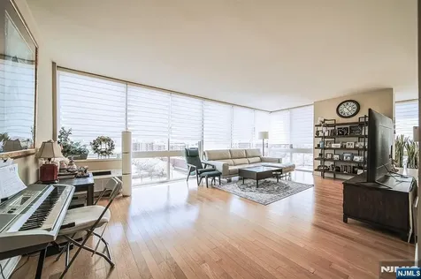 918 Hudson Park Edgewater NJ 07020