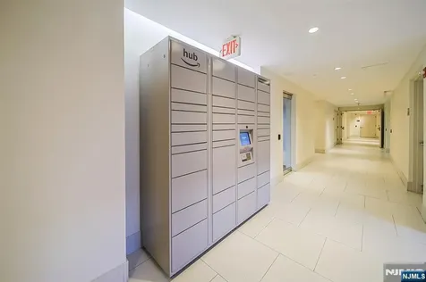 918 Hudson Park Edgewater NJ 07020
