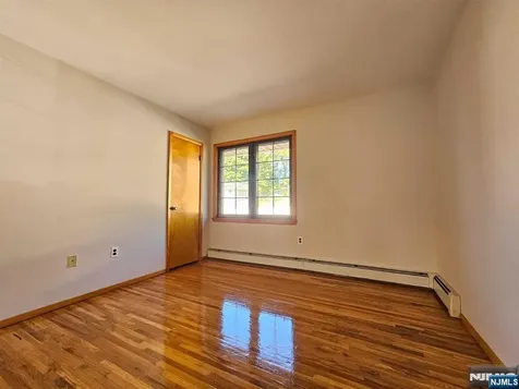 27 Whitaker Avenue Woodland Park NJ 07424