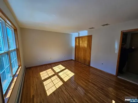 27 Whitaker Avenue Woodland Park NJ 07424