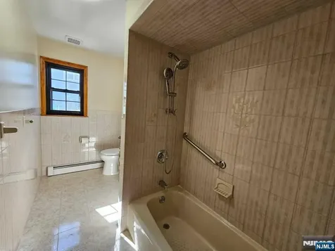27 Whitaker Avenue Woodland Park NJ 07424