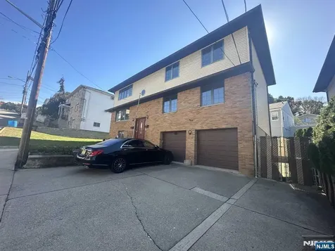 27 Whitaker Avenue Woodland Park NJ 07424