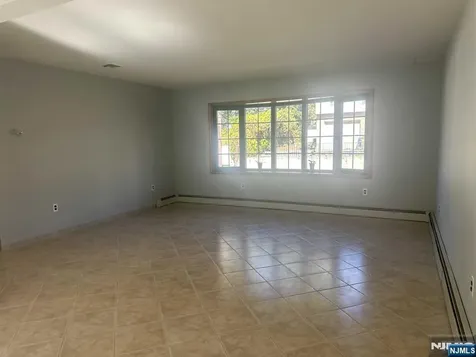 27 Whitaker Avenue Woodland Park NJ 07424