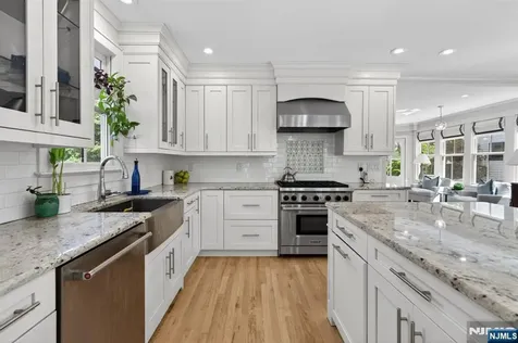 89 Myrtle Avenue Millburn NJ 07041