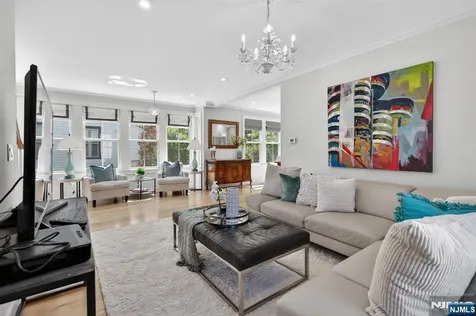 89 Myrtle Avenue Millburn NJ 07041