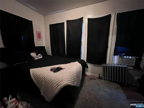 568 14th Avenue Paterson NJ 07504