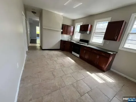 132 Mapes Avenue Newark NJ 07112