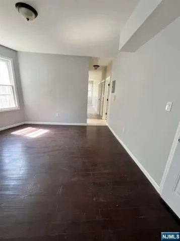 132 Mapes Avenue Newark NJ 07112
