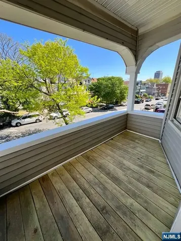 132 Mapes Avenue Newark NJ 07112