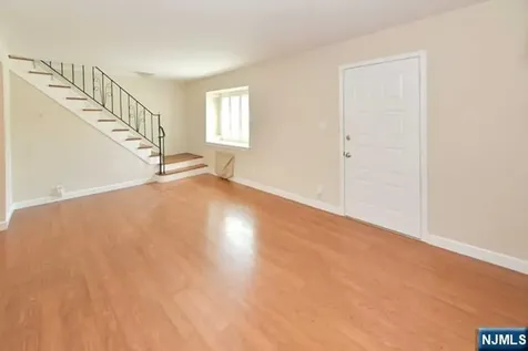 89 Crescent Avenue Wyckoff NJ 07481
