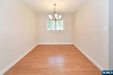 89 Crescent Avenue Wyckoff NJ 07481