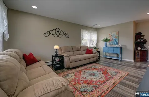 123 Columbine Circle Toms River NJ 08755