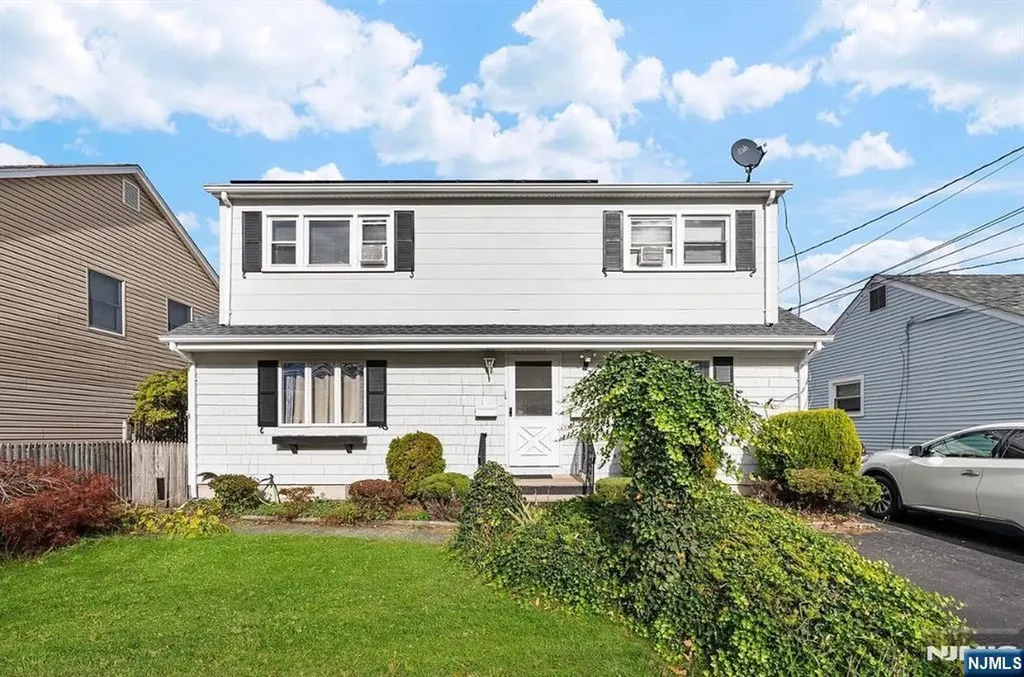 119 Garibaldi Avenue Lodi NJ 07644