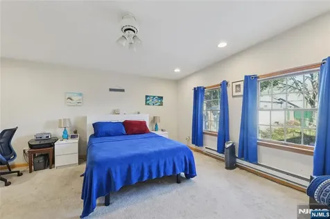 933 Mccandless Place Linden NJ 07036