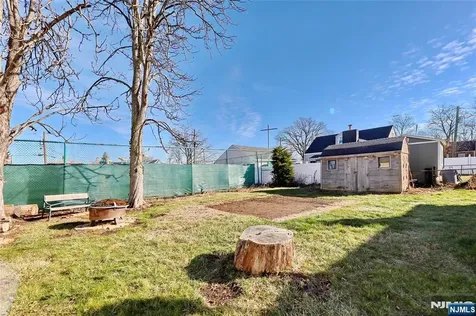 933 Mccandless Place Linden NJ 07036