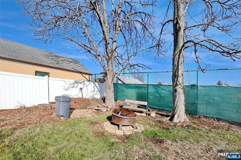933 Mccandless Place Linden NJ 07036