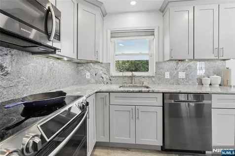 1005 Carnation Drive New Milford NJ 07646
