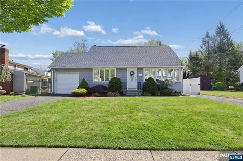 1005 Carnation Drive New Milford NJ 07646