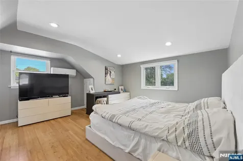1005 Carnation Drive New Milford NJ 07646