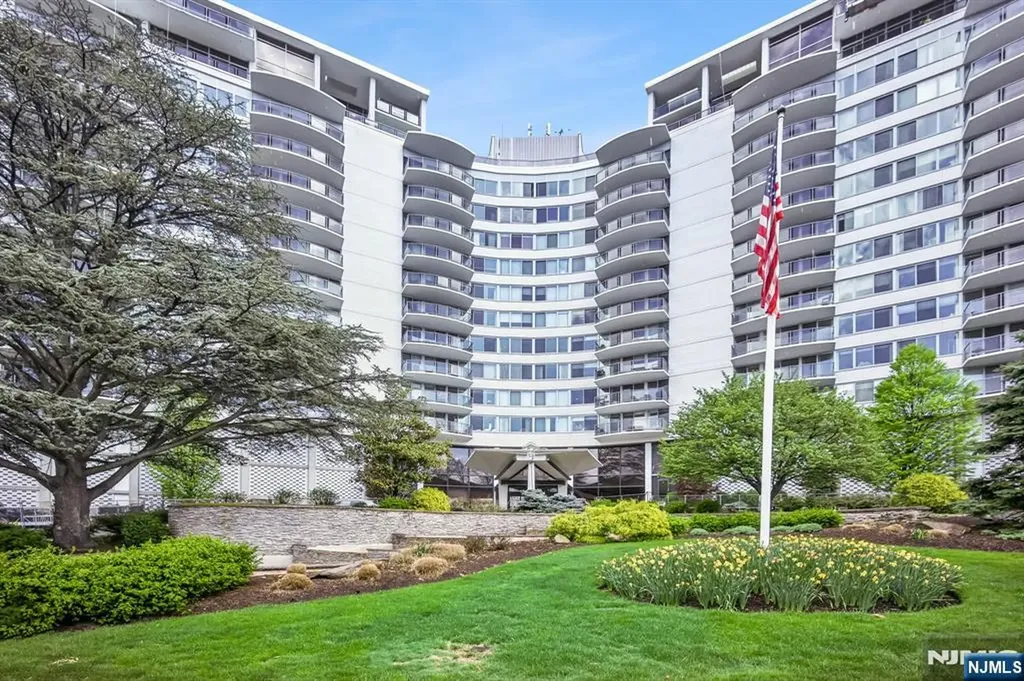 1 Claridge Drive Verona NJ 07044