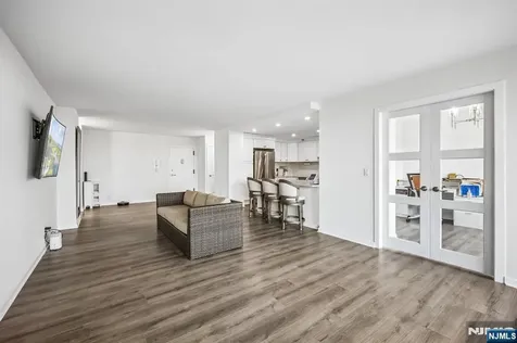 1 Claridge Drive Verona NJ 07044