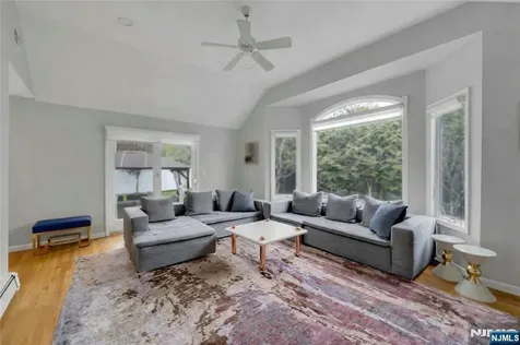 27 Highland Avenue Demarest NJ 07627