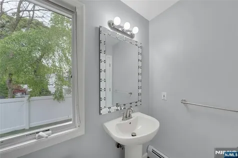 27 Highland Avenue Demarest NJ 07627