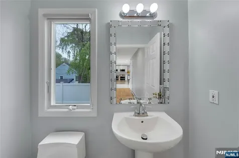 27 Highland Avenue Demarest NJ 07627
