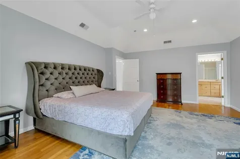27 Highland Avenue Demarest NJ 07627