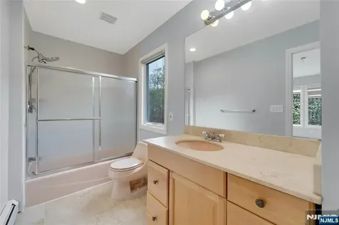 27 Highland Avenue Demarest NJ 07627