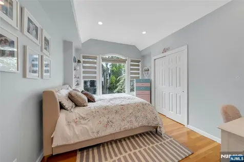 27 Highland Avenue Demarest NJ 07627