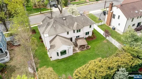 27 Highland Avenue Demarest NJ 07627