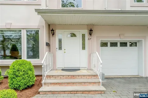 27 Highland Avenue Demarest NJ 07627