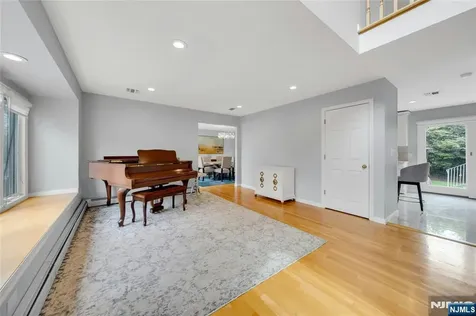 27 Highland Avenue Demarest NJ 07627