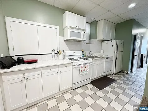 84 Saint Marys Place Nutley NJ 07110