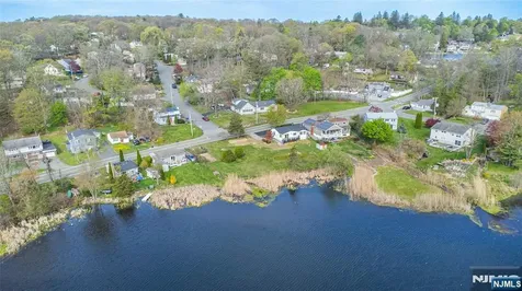 502 Otterhole Road West Milford NJ 07480