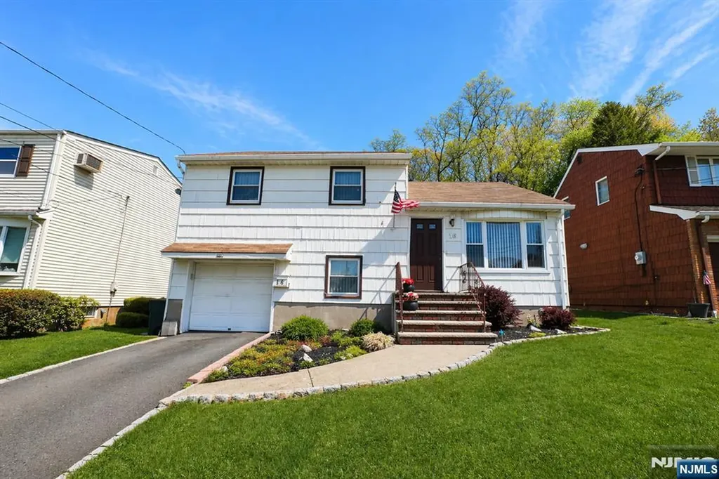 16 Morse Place Belleville NJ 07109
