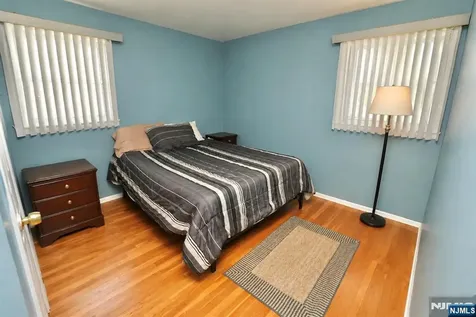 16 Morse Place Belleville NJ 07109
