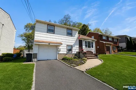 16 Morse Place Belleville NJ 07109