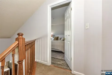 1069 Cambridge Court Mahwah NJ 07430