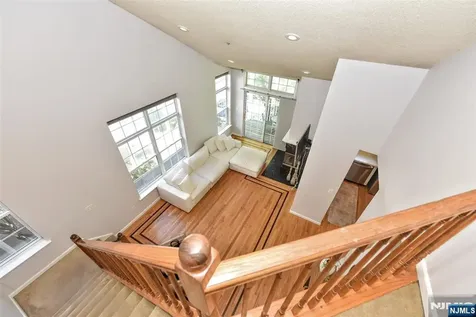 1069 Cambridge Court Mahwah NJ 07430