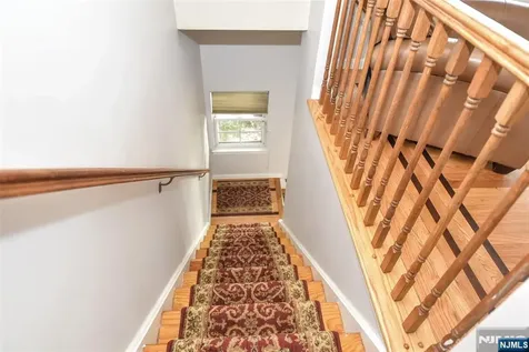 1069 Cambridge Court Mahwah NJ 07430