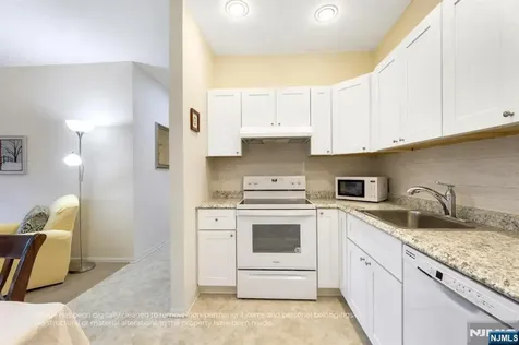 6412 Richmond Road West Milford NJ 07480