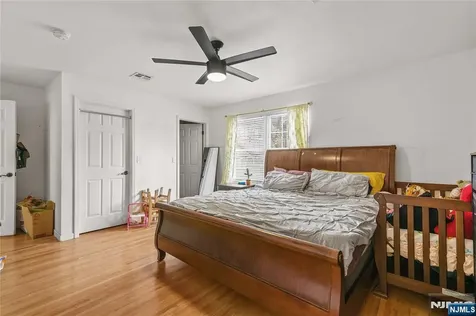 135 Highland Avenue Newark NJ 07104