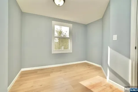 678 Highland Avenue Newark NJ 07104